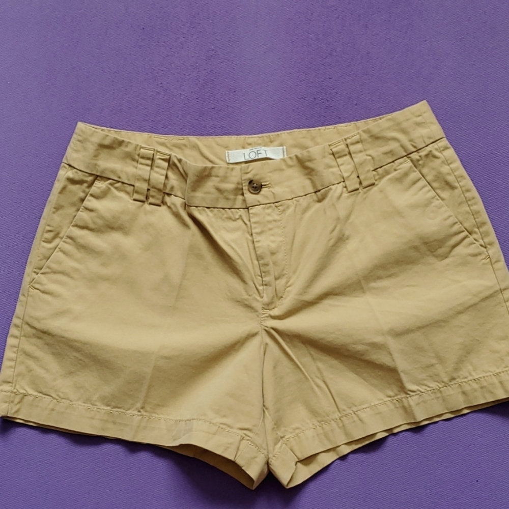 Light mustard shorts